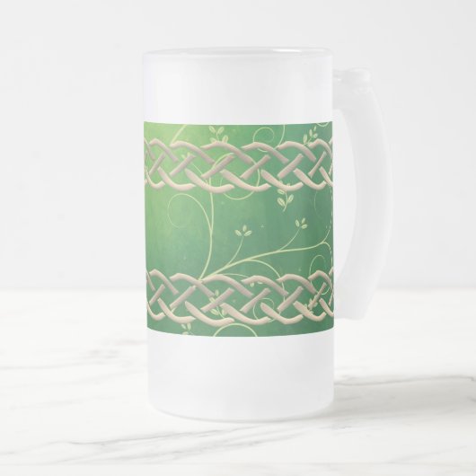 Keltische groene knoppen en bladeren matglas bierpul (Voorkant rechts)