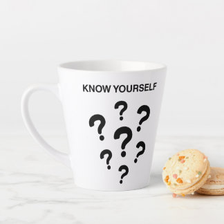 “KEN JEZELF” motiverende tekst tee design met een Latte Mok