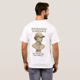 Kennis Is Verzet – Leren, Rebelleren, Herhalen T-shirt
