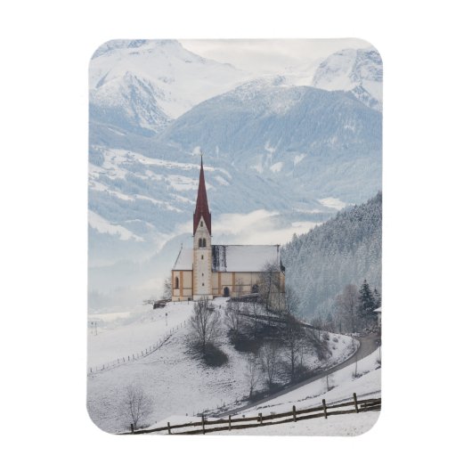 Kerk in een alpenwinterlandschap magneet (Verticaal)