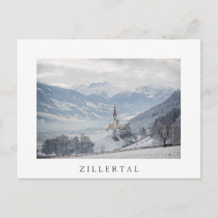 Kerk in Zillertal in briefkaart van de de winter