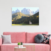 Kerk met Dolomieten achtergrond canvas print (Insitu (Woonkamer))