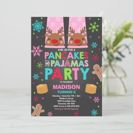 Kerst pannenkoeken en pyjama uitnodiging Rudolf (Staand voorkant)