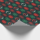 Kerst Rood & Groen 3D Ornament Ontwerp Cadeaupapier (Hoek)