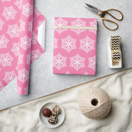 Kerst roze en witte sneeuwvlokken patroon cadeaupapier