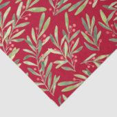 Kerst takken en bessen op rood tissuepapier (Detail)