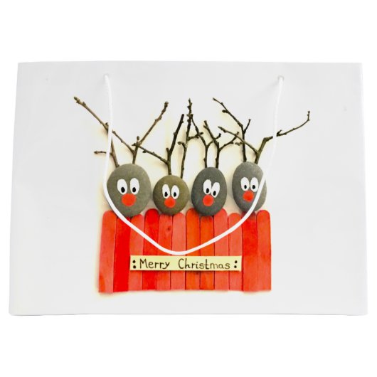 Kerstakertas van luiers groot cadeauzakje (Voorkant)