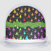 Kerstbomen in regenboogkleuren  sneeuwbol (Voorkant)