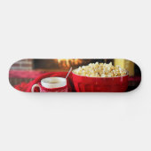 kerstbomen - Popcorn en warme cider Skateboard (Horizontaal)