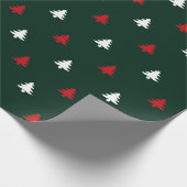kerstbomen rood wit donkerdengroen patroon cadeaupapier (Hoek)