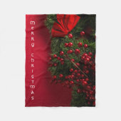 Kerstboom en rode bessen op rode achtergrond fleece deken (Voorkant)