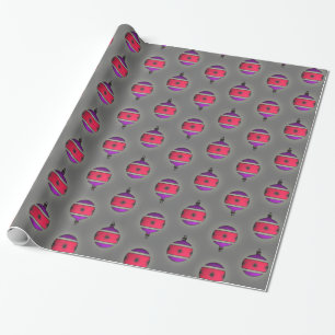 Kerstboom Ornamenten Roze Paarse op Zilver Cadeaupapier