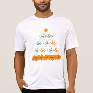 Kerstboom piramide gemaakt van Kerstmis sneeuwpopp T-shirt