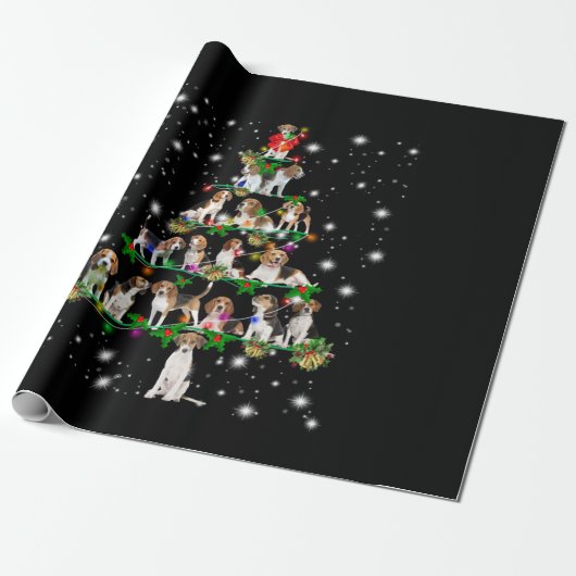 Kerstboom rond de beugel, bedekt door vlieglicht cadeaupapier (Uitgerold)