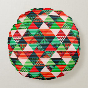 kerstboomontwerp vol kleuren gooien kussens
