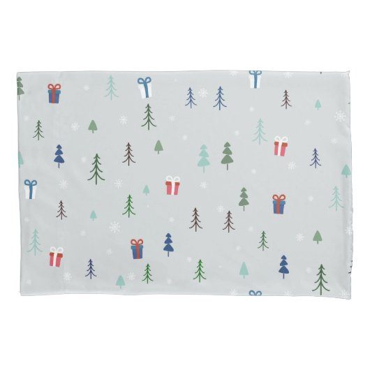 Kerstbos met cadeaus, bomen en sneeuw kussensloop (Voorkant)