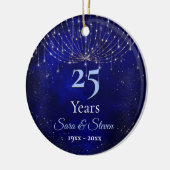 Kerstbruiloft jubileum blauwe zilveren glitter keramisch ornament (Links)