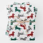 kerstdachshonden in Red Flannel Buffalo Pset Inpakpapier Vel (In situ)