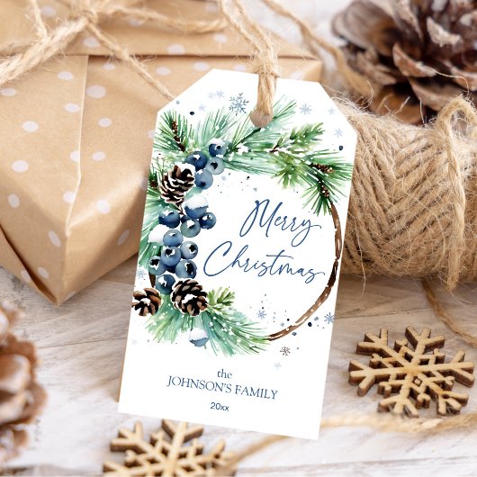 Kerstdennenkrans blauwe winterbessen cadeaulabel