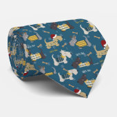 Kerstdoodsbange hond met versiering stropdas (Opgerold)