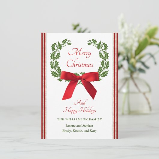 kerstfamilienaam Festive Holly Wreath Bow Feestdagenkaart (Staand voorkant)