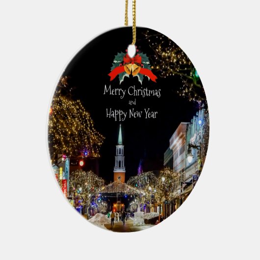 Kerstfeestdag, glans en luisteren keramisch ornament (Rechts)