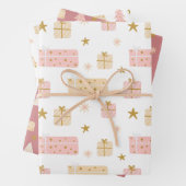 Kerstfeestdag roze roze bomen en cadeautjes inpakpapier vel (In situ)