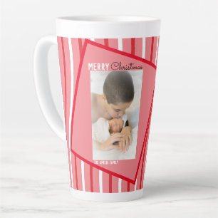 Kerstfoto met pepermunt regenboog roze latte mok