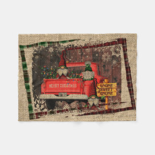 Kerstgenoom Sweet Gnome Red Truck Pset Rustin Fleece Deken