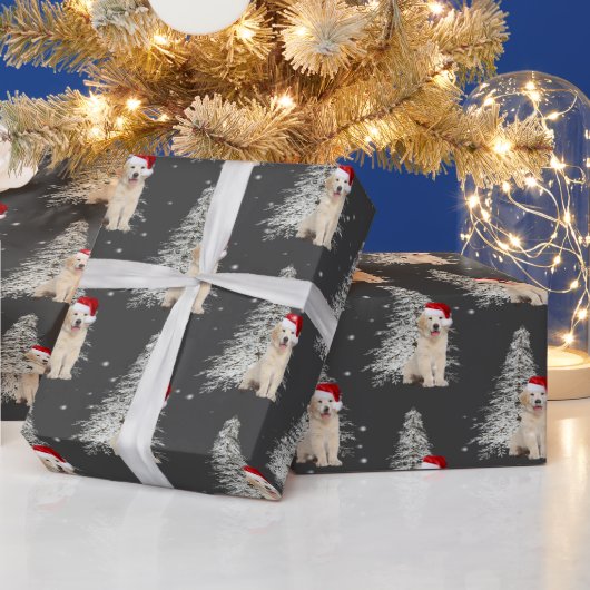 Kerstgouden omloopmachine en boomkappen cadeaupapier (Feestdagen)