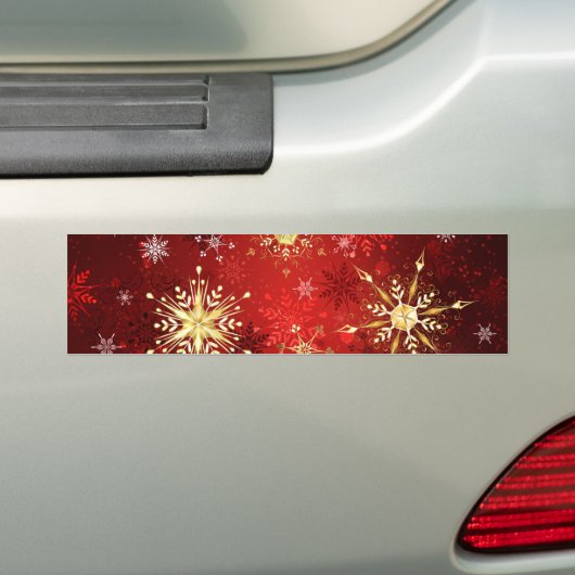 Kerstgouden sneeuwvlokken op rode achtergrond bumpersticker (Op auto)