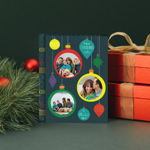 Kerstkaart met drie foto's en ornamenten uit het m