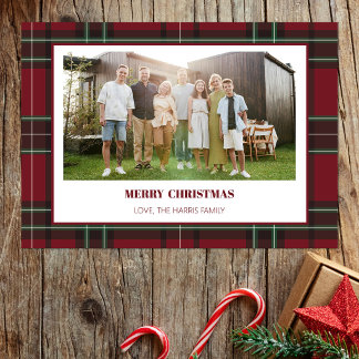Kerstkaart met vintage rode ruit-familiefoto
