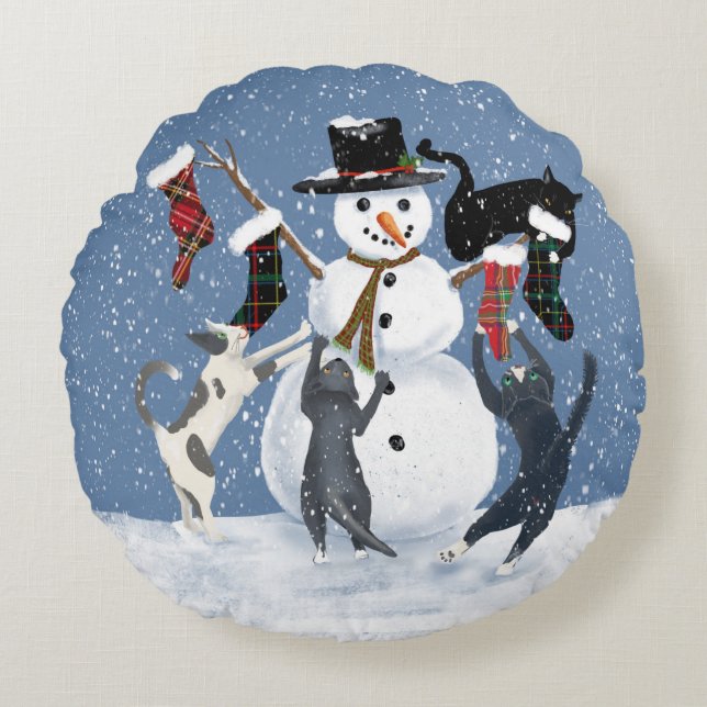 Kerstkat 2 en sneeuwpopje 2 aan de zijkant rond kussen (Voorkant)