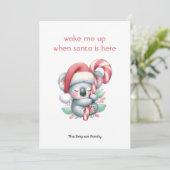 Kerstkoala die een dutje doet  feestdagenkaart (Staand voorkant)