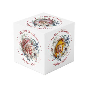 Kerstkrans, bloemen en bessen foto kubus