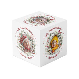 Kerstkrans met bloemen bessen foto kubus