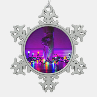 Kerstlampjes en gedenkschoenen tin sneeuwvlok ornament