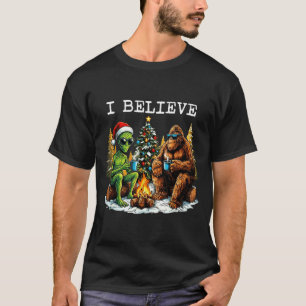 Kerstman Bigfoot En Alien Ufo Paranormaal Cryptid T-shirt