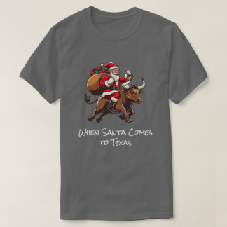 Kerstman Cadeaus bezorgen op Texas Longhorn Bull # T-shirt