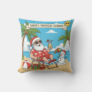 Kerstman en sneeuwman op het strand kussen