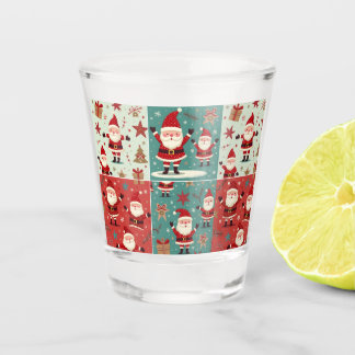 Kerstman heeft een bril geschoten shot glas