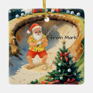 Kerstman is aan het golfen op een golfbaan bij Bau Keramisch Ornament