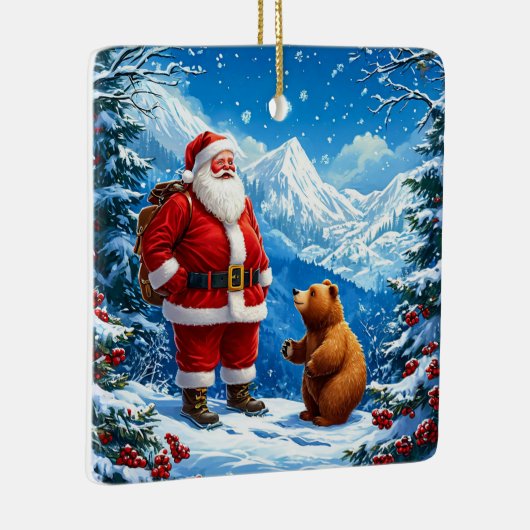 Kerstman ontmoet vriendelijk Beer in Snowy Mountai Keramisch Ornament (Rechts)