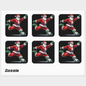 Kerstman voetbalt buiten vierkante sticker (Vel)