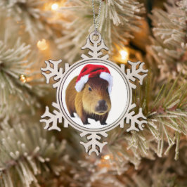 Kerstmis Capybara in de winter achtergrond Tin Sneeuwvlok Ornament