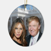 Kerstmis: Donald en Melania Keramisch Ornament (Links)