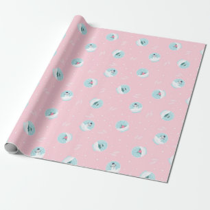 Kerstmis Patroon Van Magische Sneeuwballen Op Roze Cadeaupapier