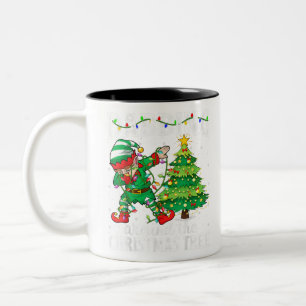Kerstmis rond Elf Dabbing rond de kerstboom Tweekleurige Koffiemok