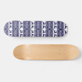 Kerstmis, Scandinavische Folk Blue en White Skateboard (Horizontaal)